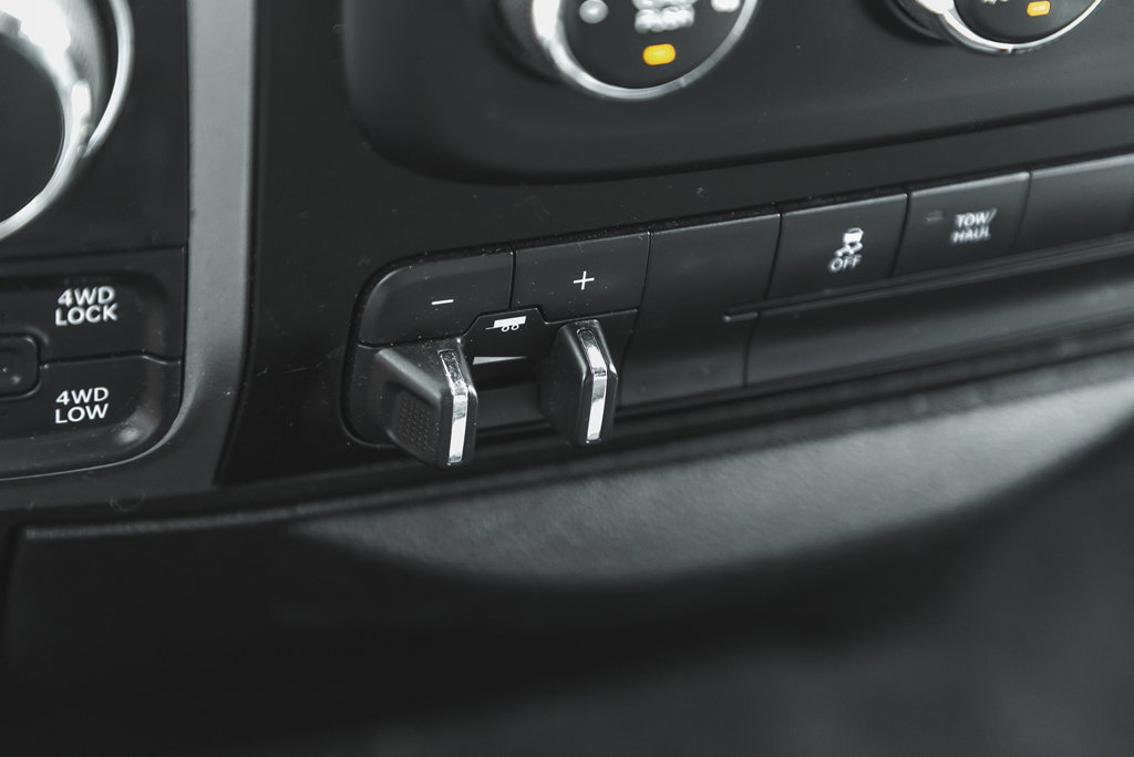 2022 Ram 1500 Classic SLT-37