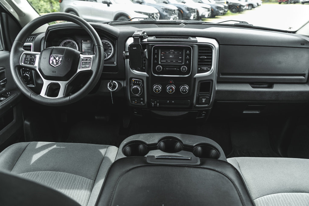 2022 Ram 1500 Classic SLT-24