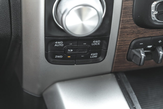 2014 Ram 1500 Laramie-41