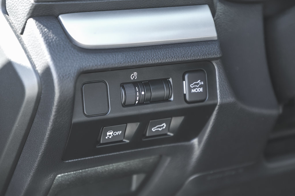 2016 Subaru Forester i Limited-16