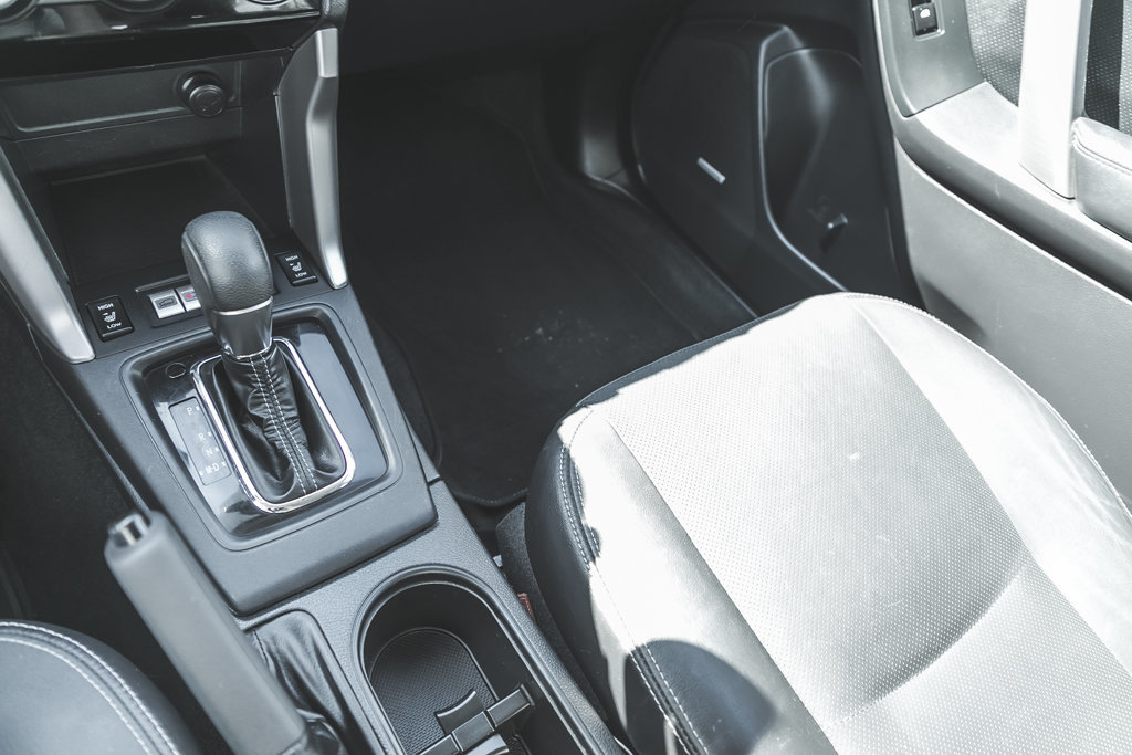 2016 Subaru Forester i Limited-33