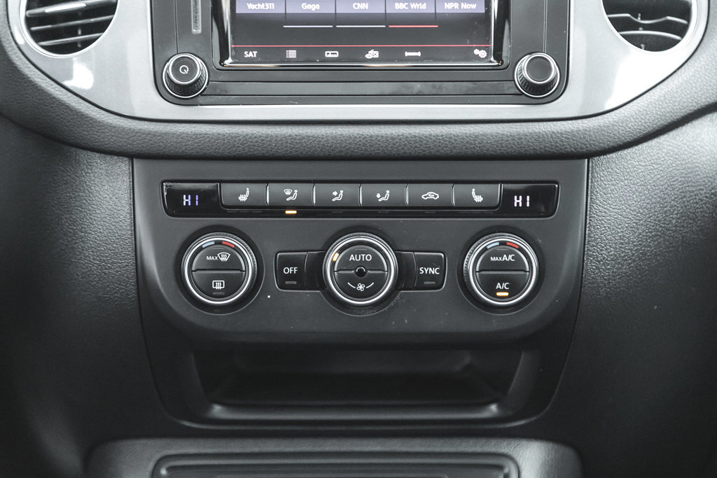 2017 Volkswagen Tiguan Wolfsburg Edition-25