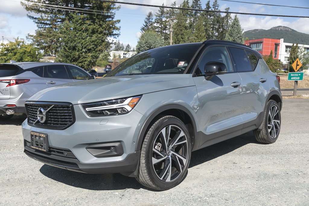 2021 Volvo XC40 R-Design-2