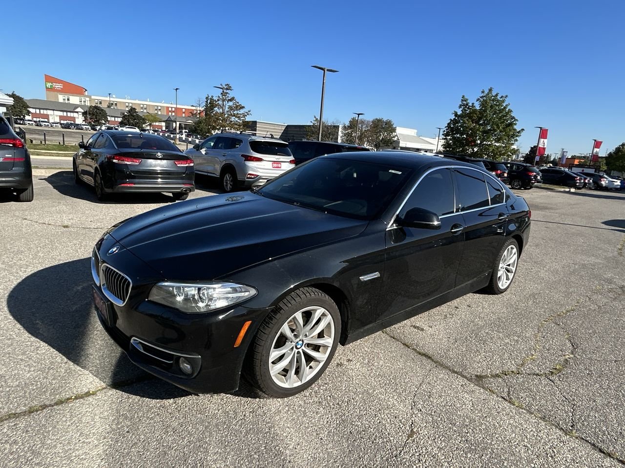 Used 2016  BMW 528i xDrive image 3