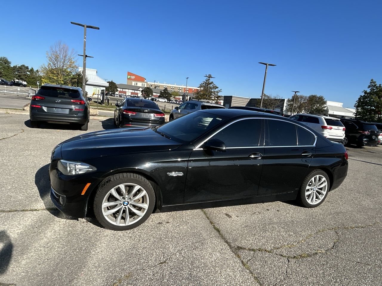 Used 2016  BMW 528i xDrive image 4