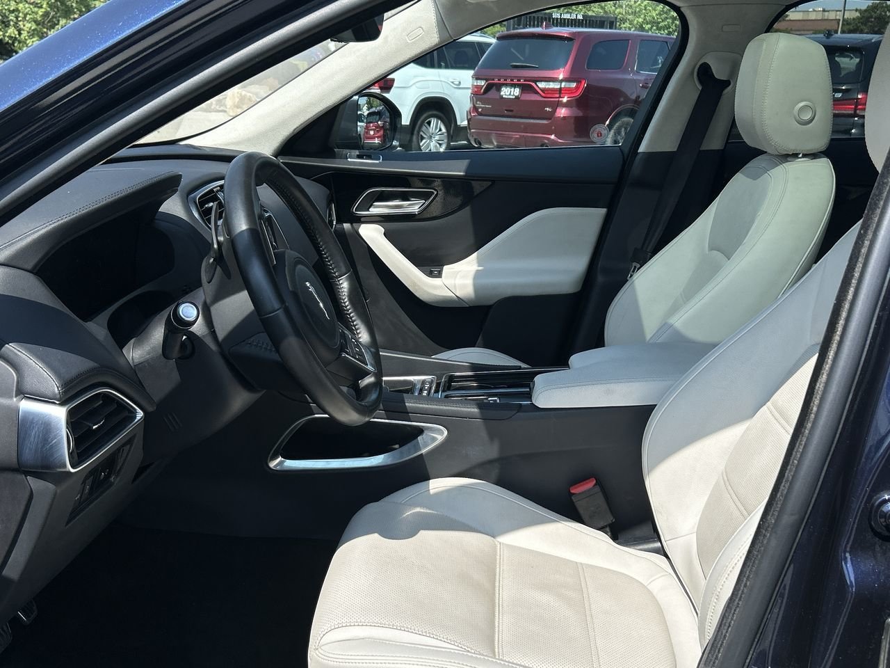 Used 2019  Jaguar Prestige image 19