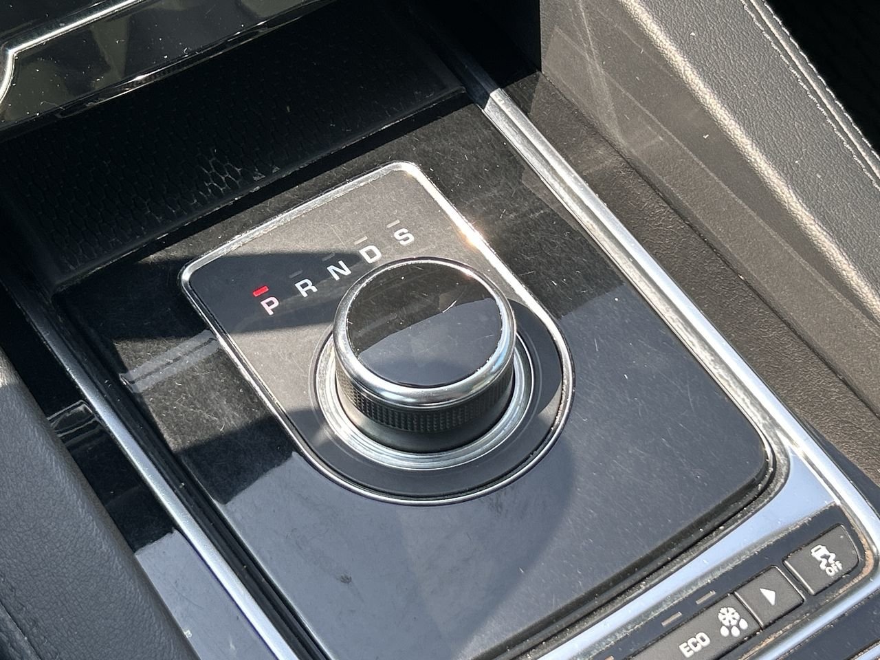 Used 2019  Jaguar Prestige image 26