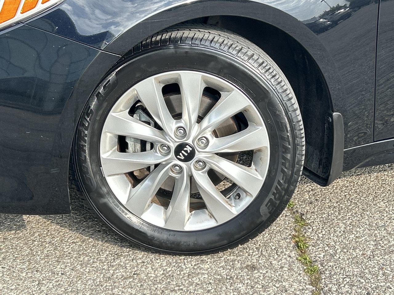 Used 2017  Kia  image 18