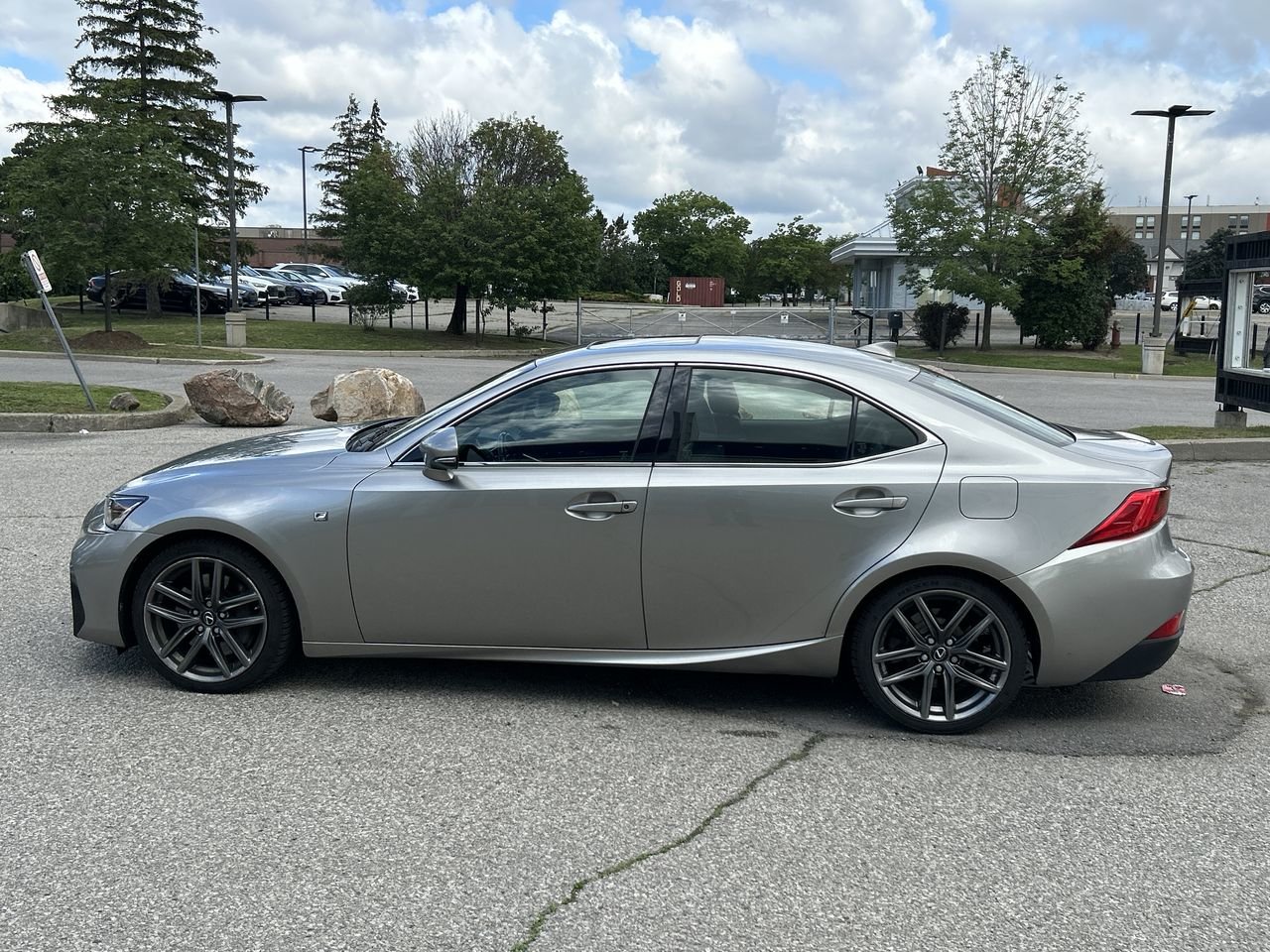Used 2018  Lexus IS 300 image 2