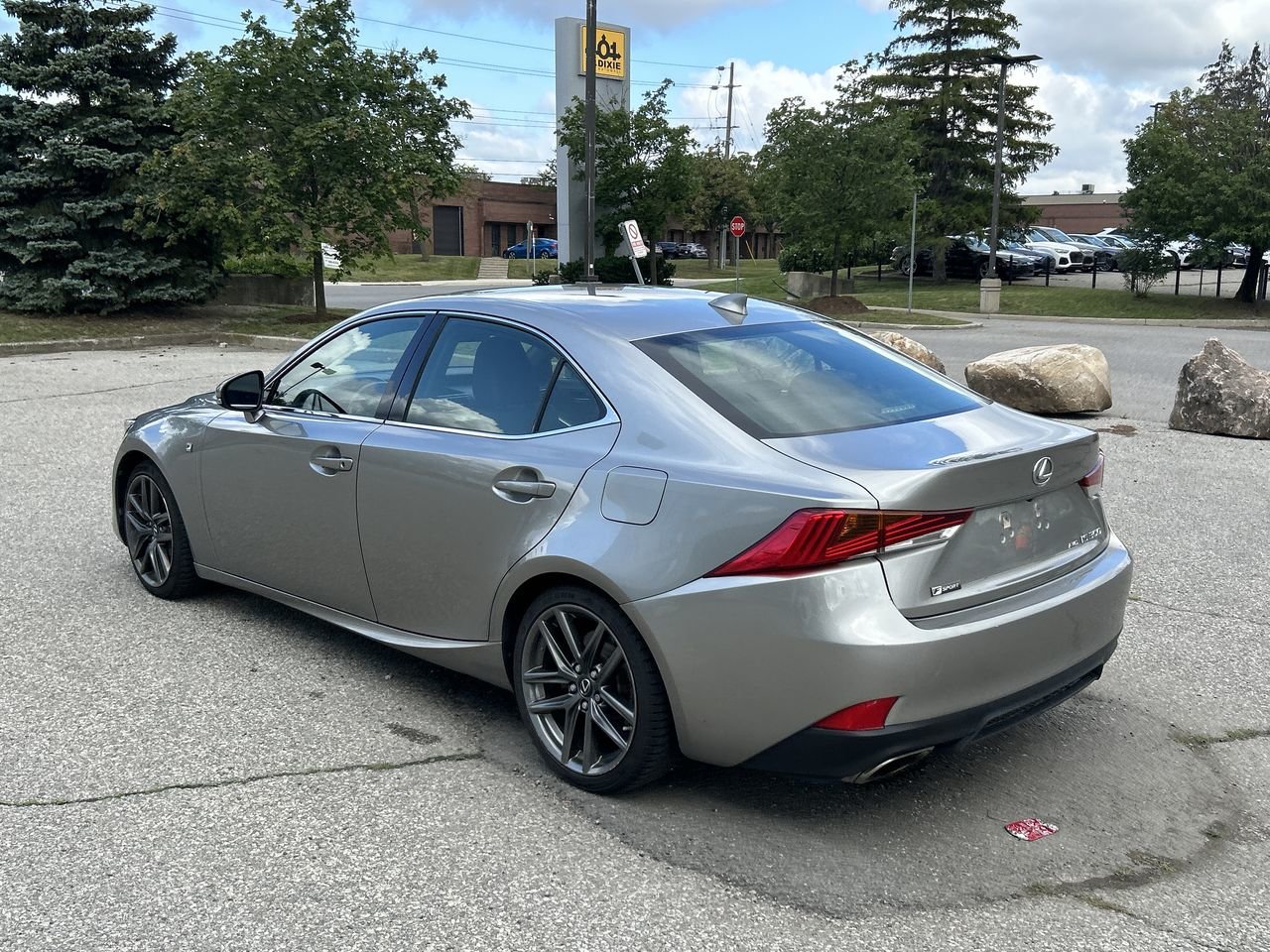Used 2018  Lexus IS 300 image 4