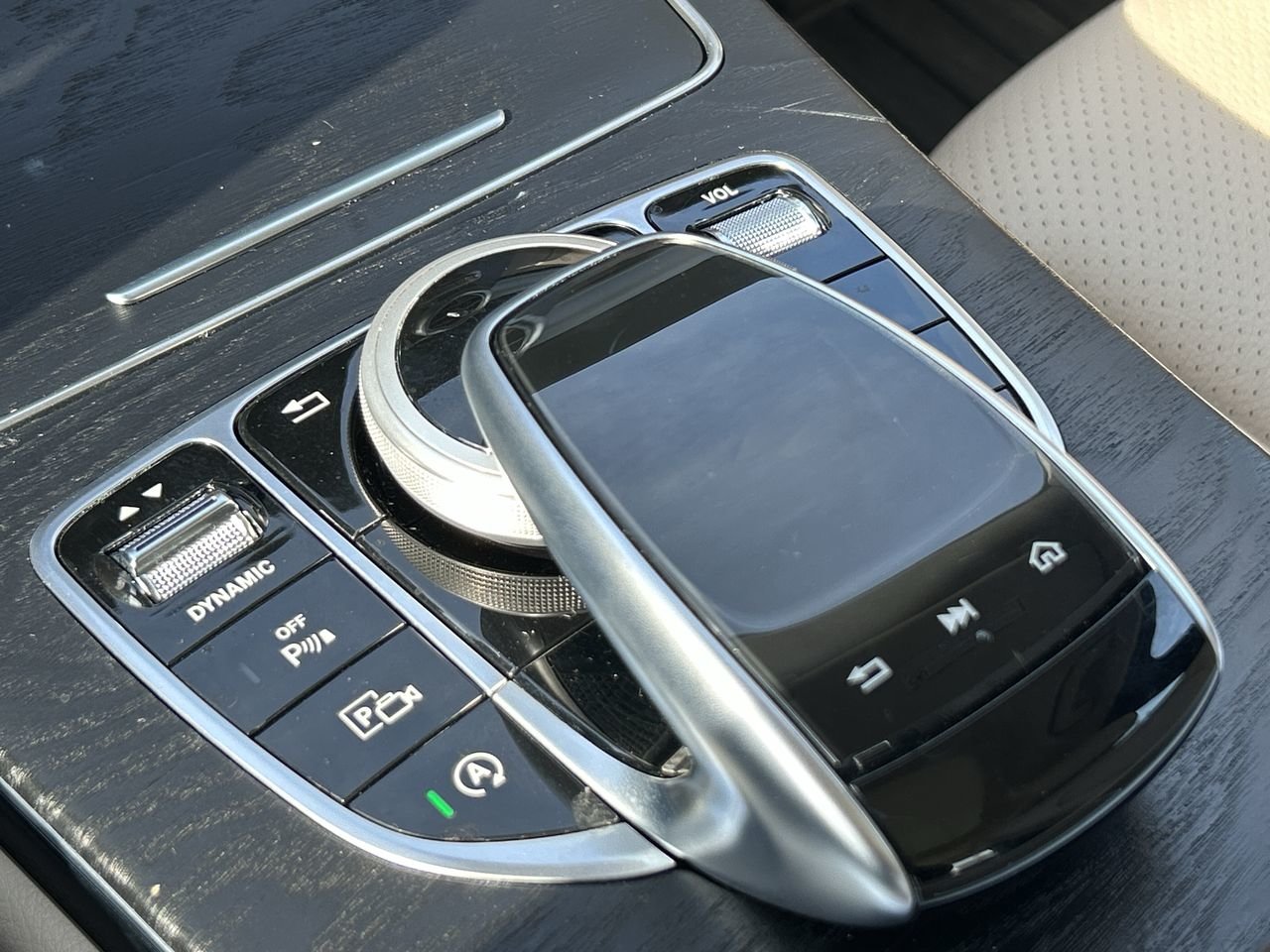 Used 2020  Mercedes-Benz C 300 image 24