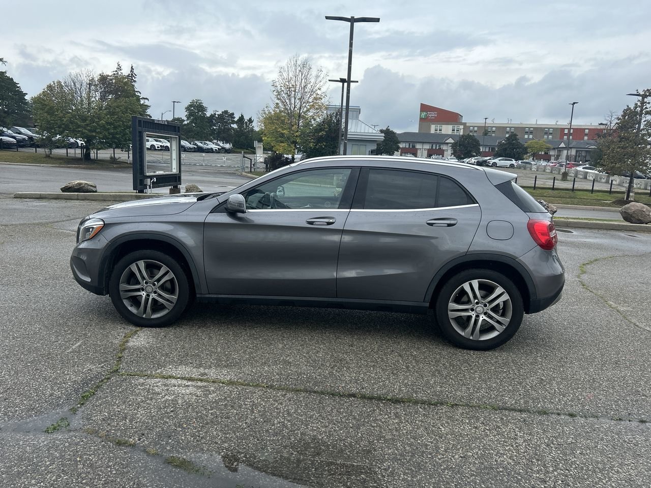 Used 2016  Mercedes-Benz GLA 250 image 5