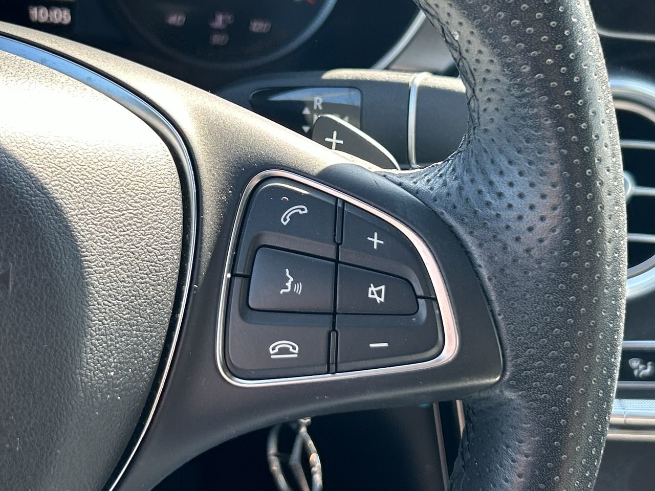 Used 2018  Mercedes-Benz GLC 300 image 24