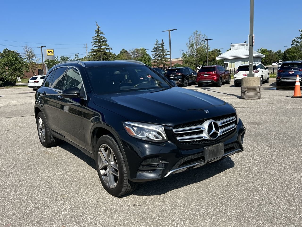 Used 2018  Mercedes-Benz GLC 300 image 15