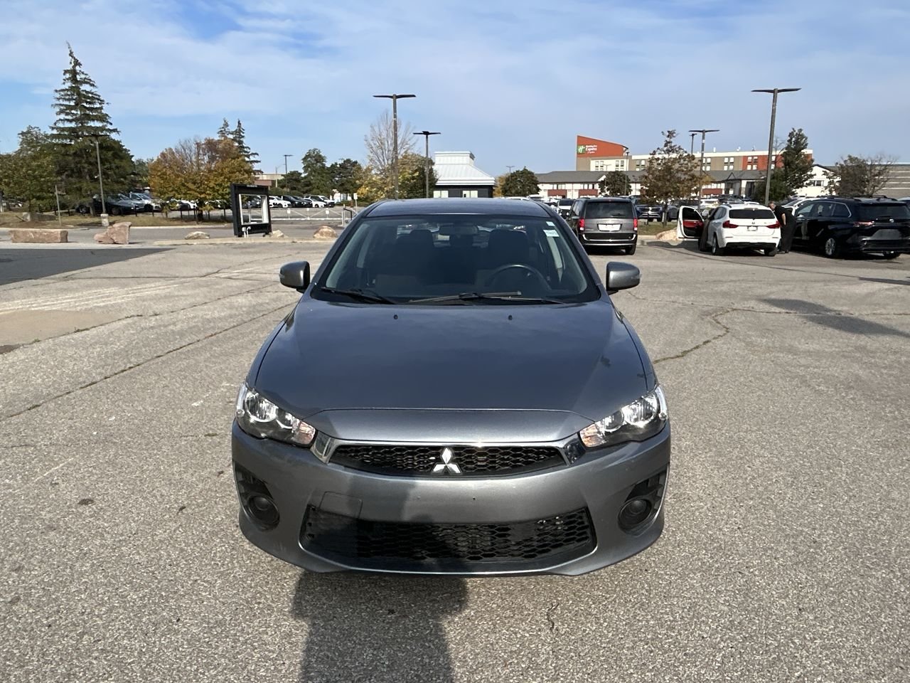 Used 2017  Mitsubishi  image 17