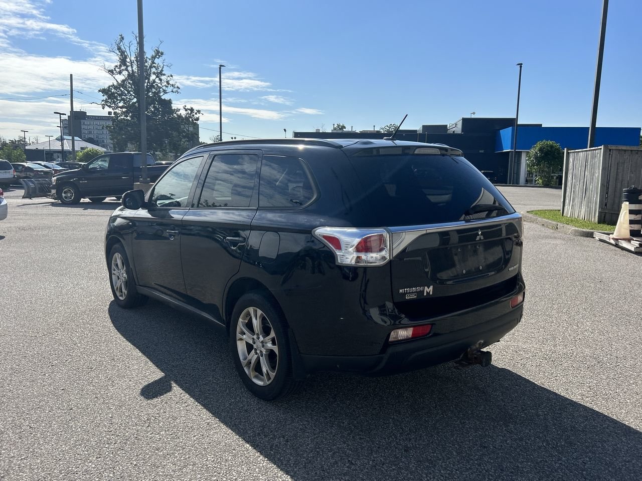 Used 2014  Mitsubishi SE image 7