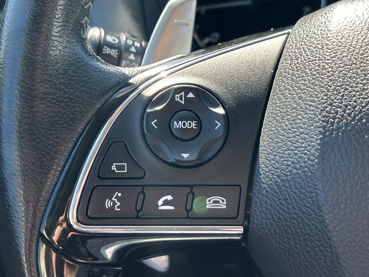 Used 2020  Mitsubishi GT image 24