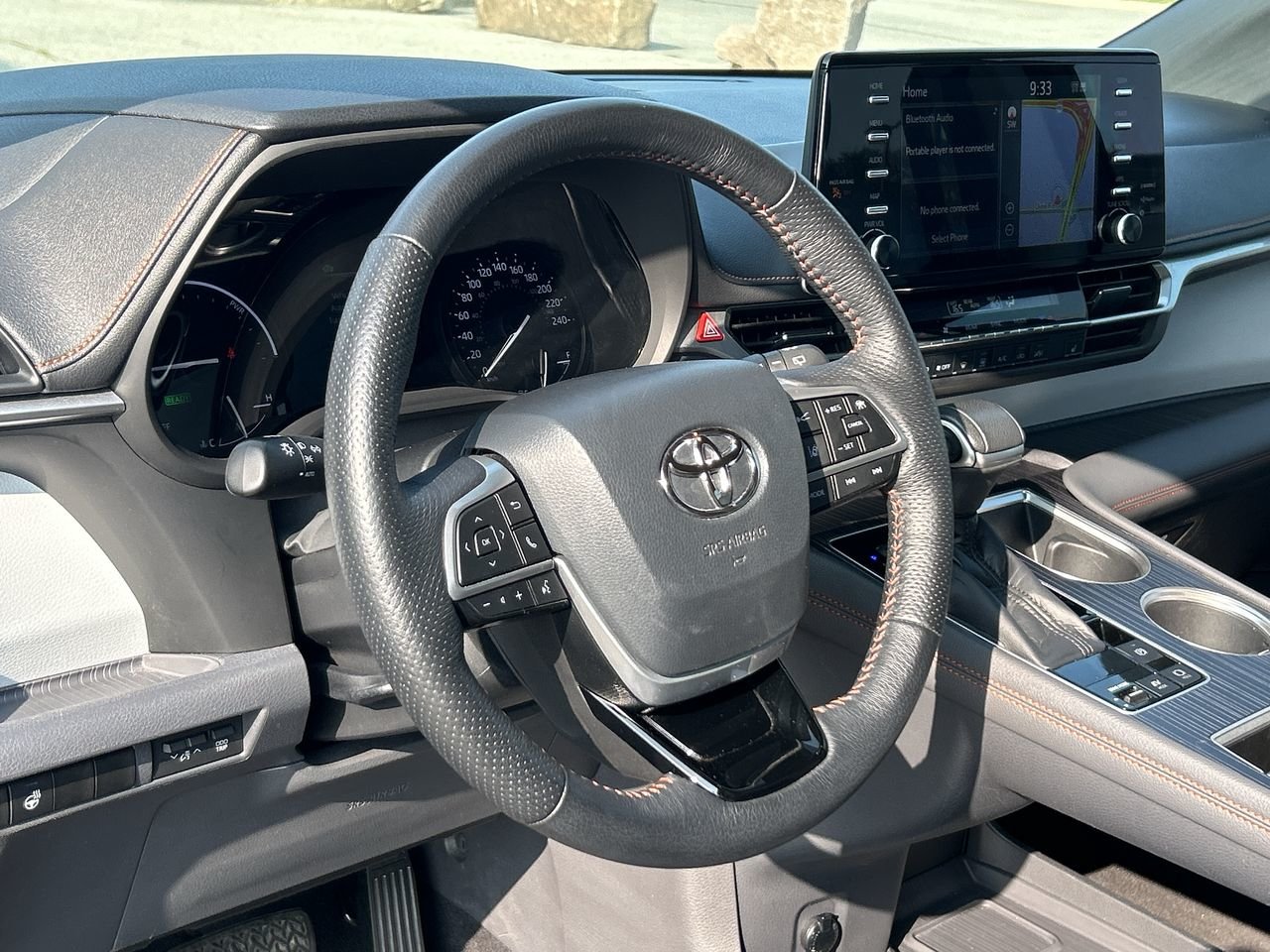 Used 2021  Toyota  image 22