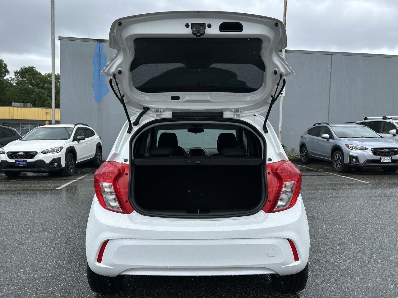 Used 2021 Summit White Chevrolet LS - Manual image 31