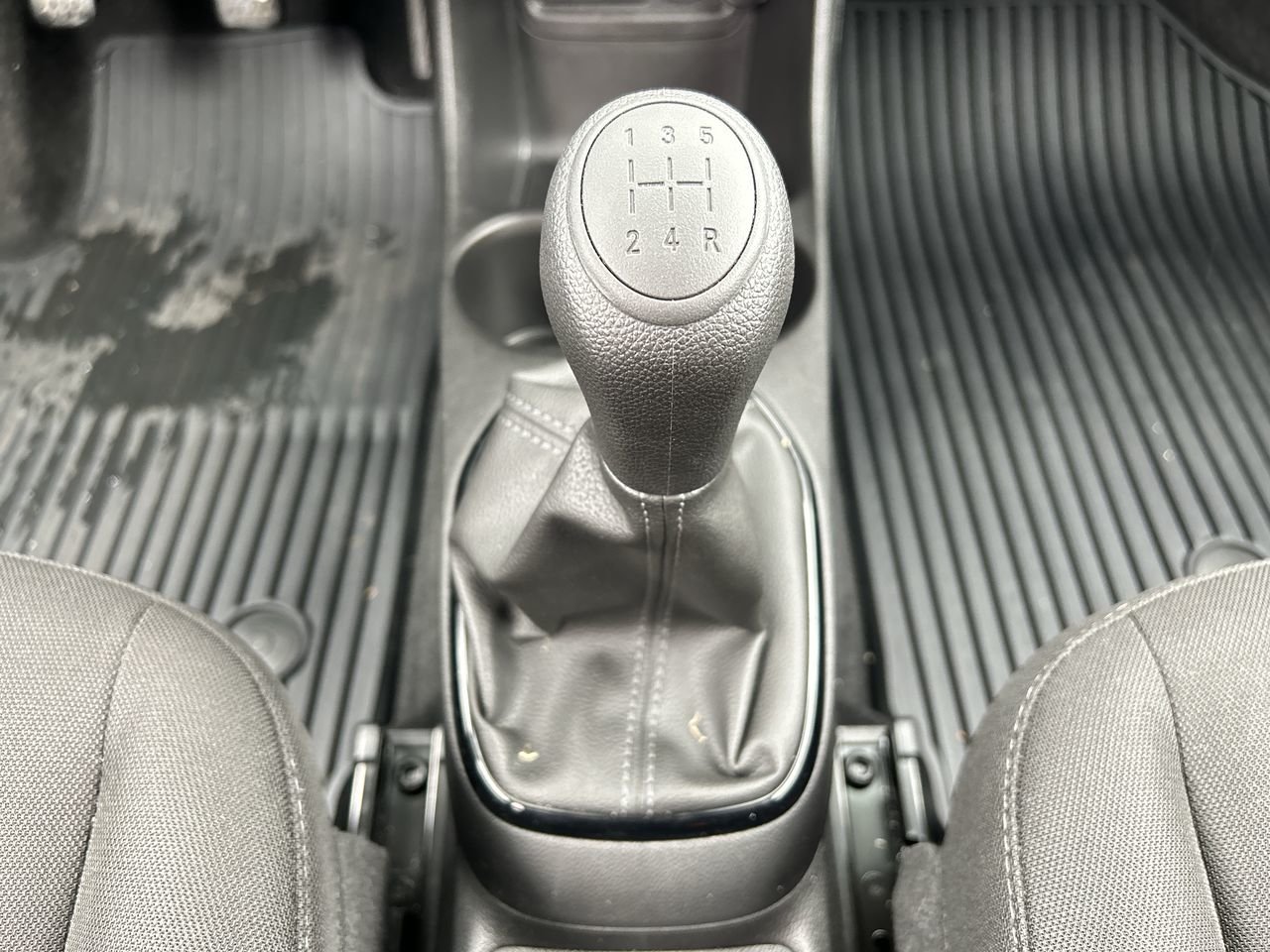 Used 2021 Summit White Chevrolet LS - Manual image 26