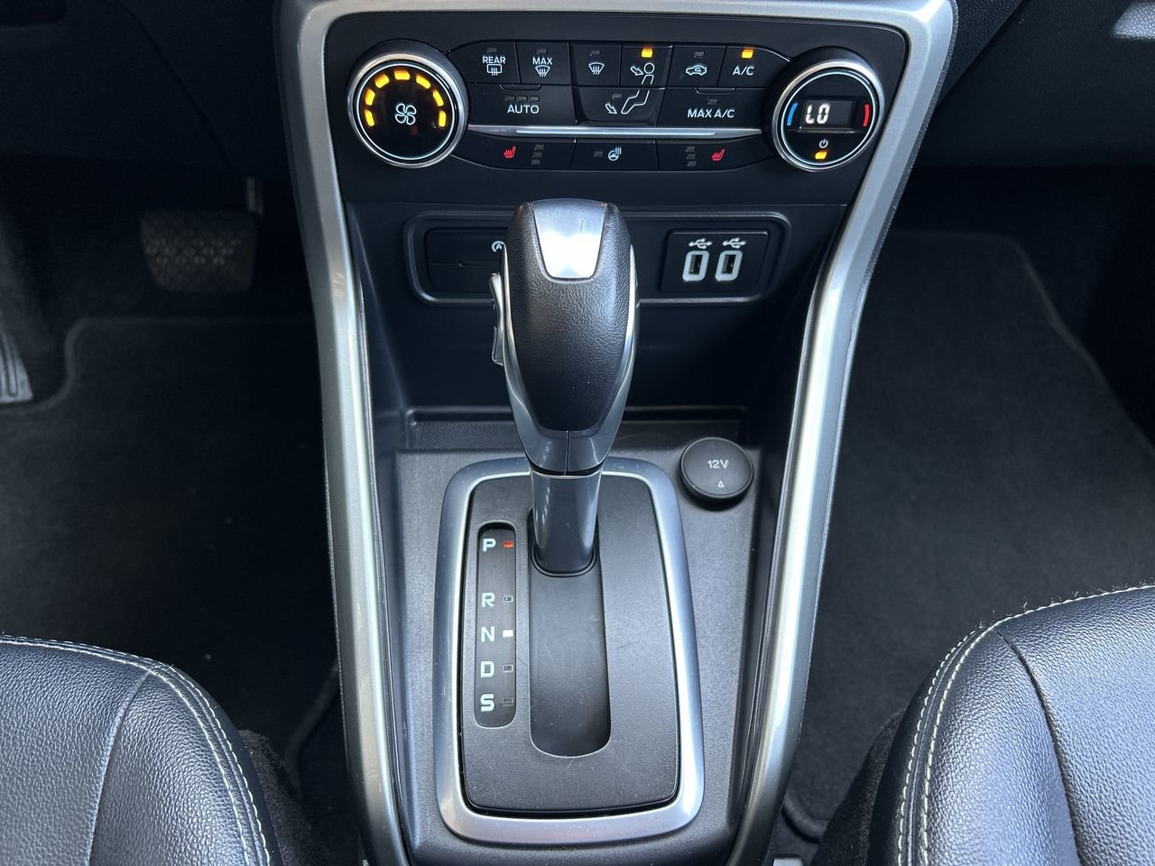 Used 2020 White Ford Titanium 4WD image 28