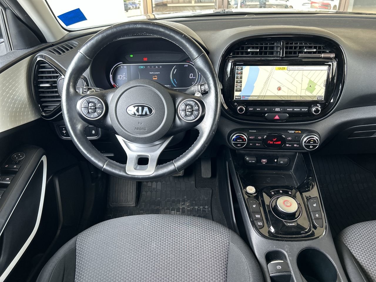Used 2020 Gravity Grey (MET) Kia EV Premium image 29