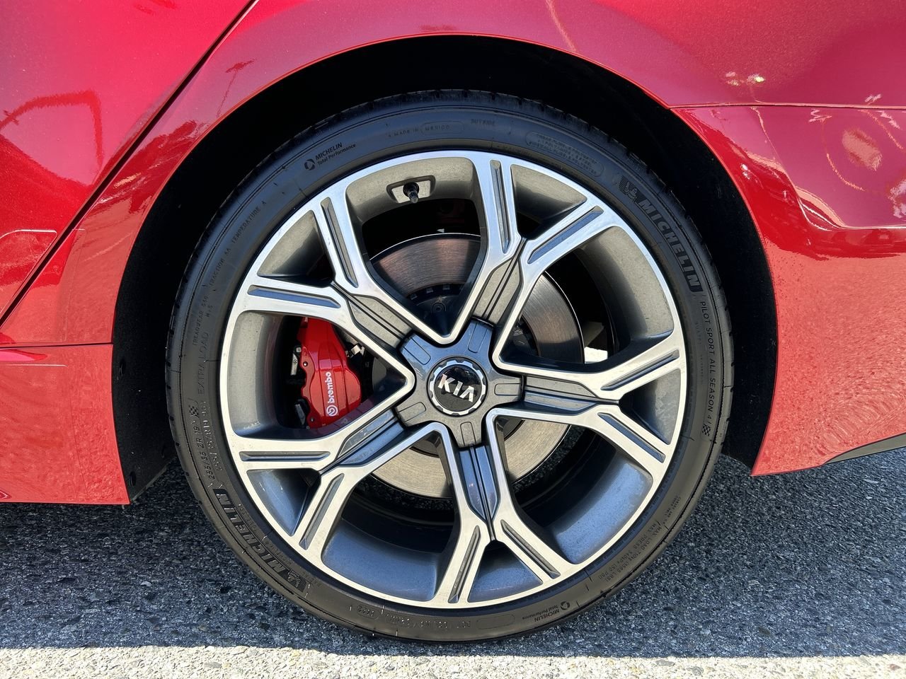 Used 2019 red Kia GT image 18