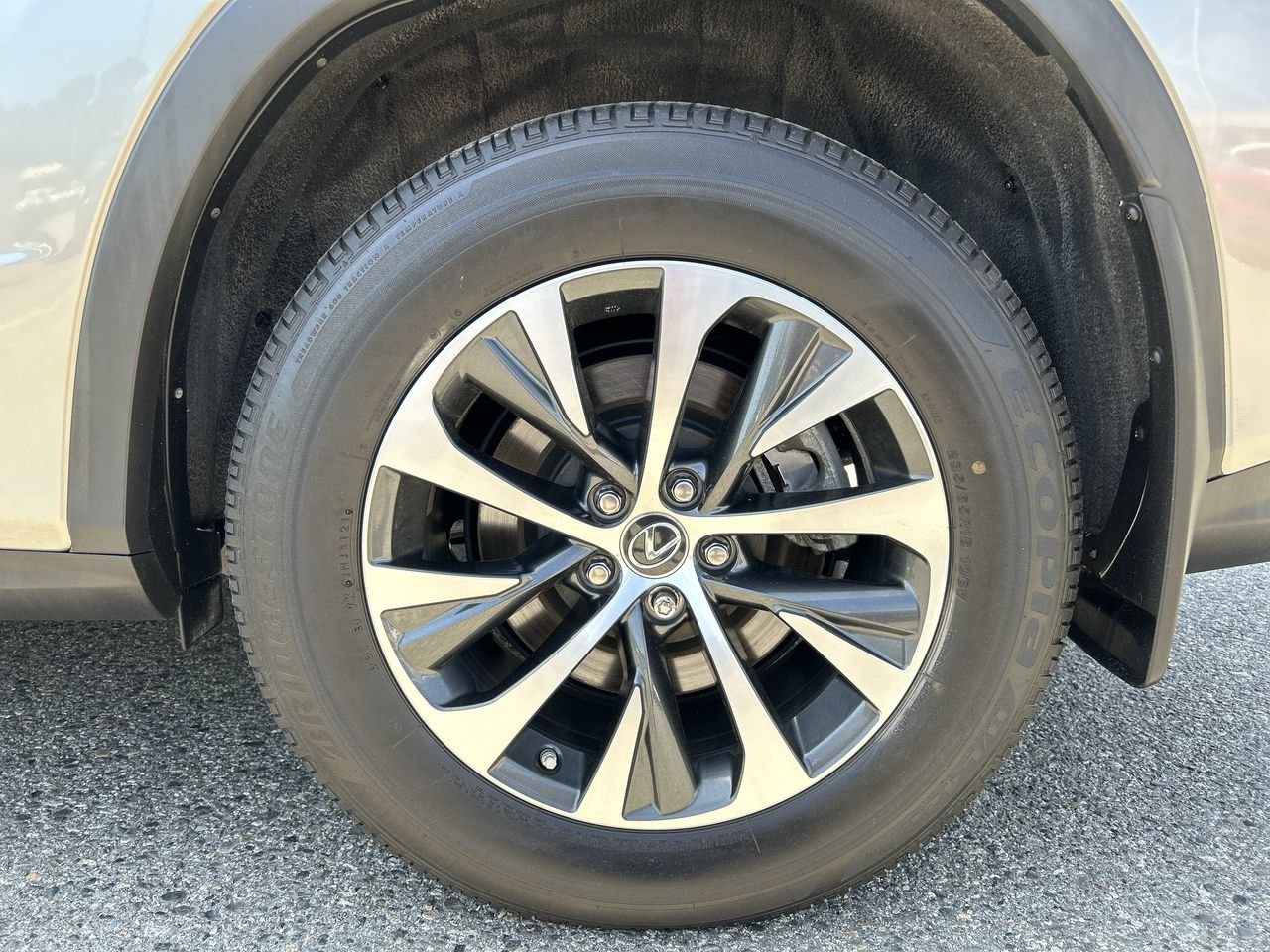 Used 2020 Silver Lexus 8A image 18