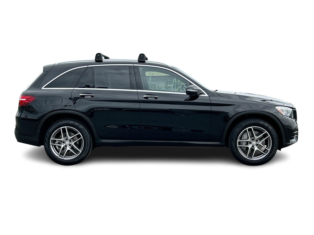 Used 2017 Obsidian Black Met Mercedes-Benz 4MATIC SUV image 13