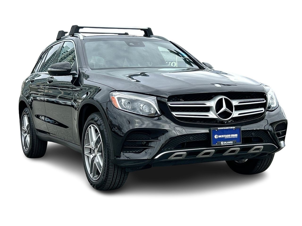 Used 2017 Obsidian Black Met Mercedes-Benz 4MATIC SUV image 16