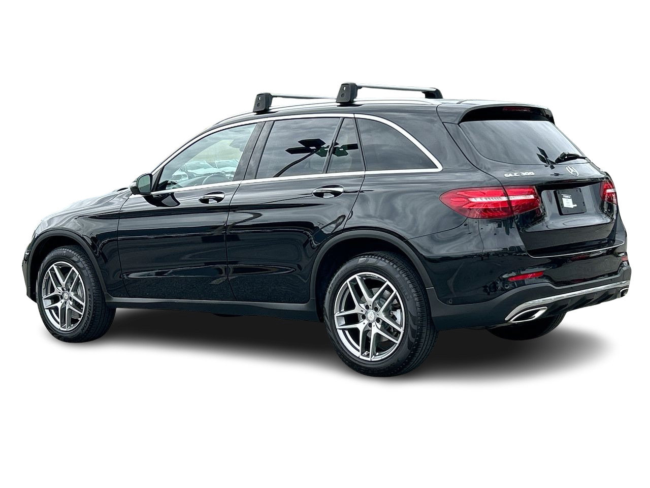 Used 2017 Obsidian Black Met Mercedes-Benz 4MATIC SUV image 7