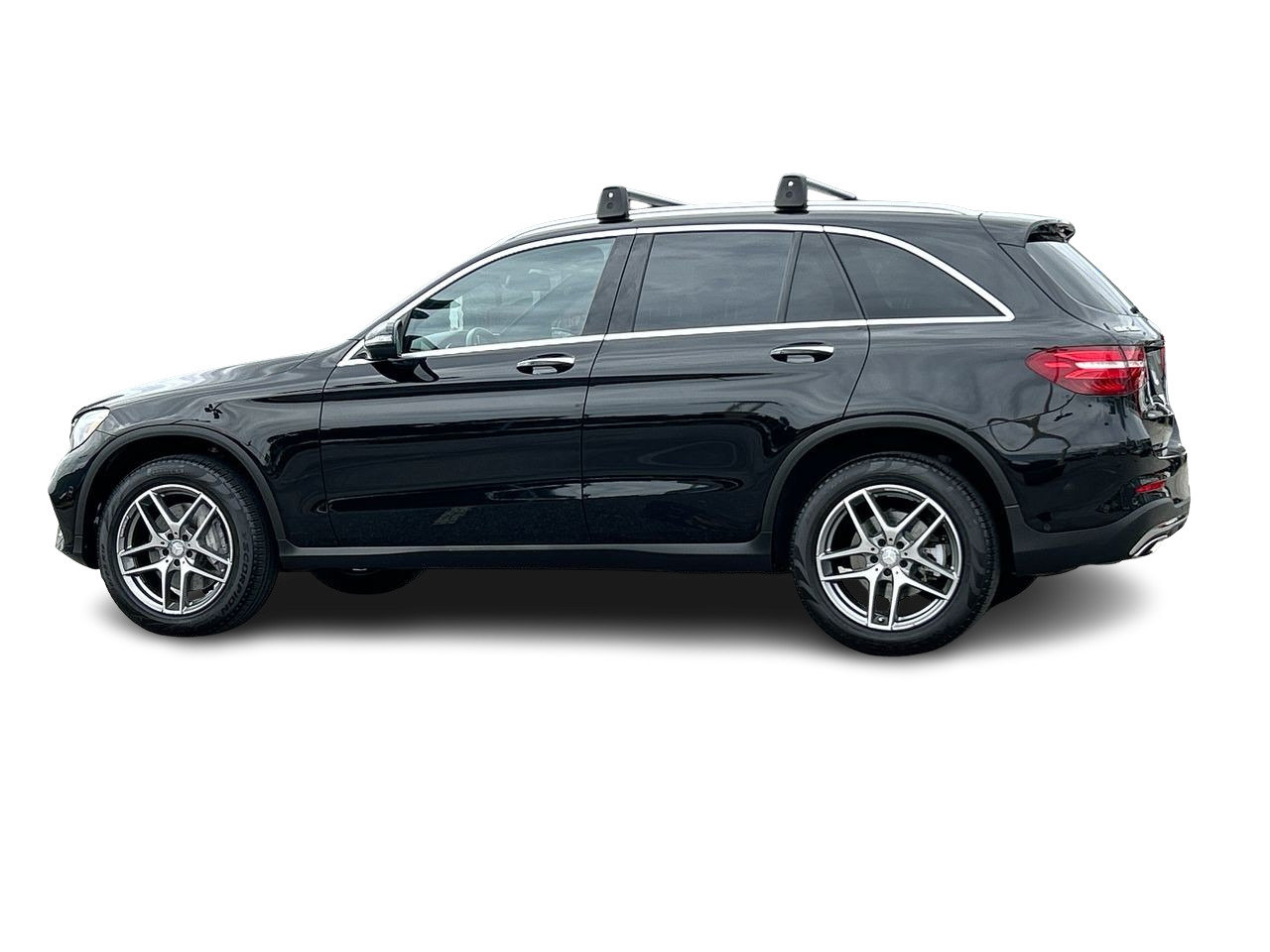 Used 2017 Obsidian Black Met Mercedes-Benz 4MATIC SUV image 6