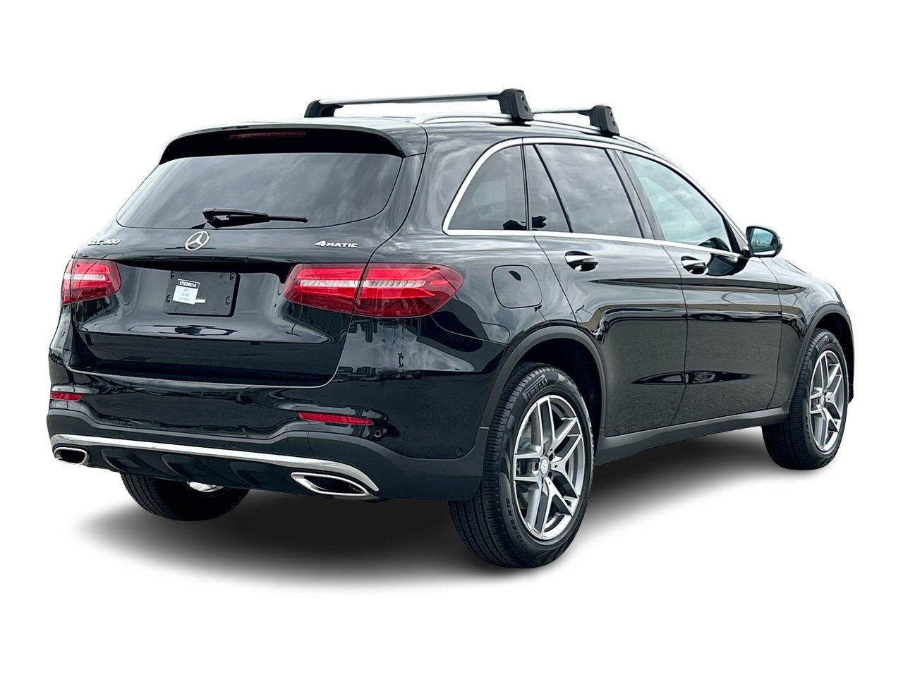 Used 2017 Obsidian Black Met Mercedes-Benz 4MATIC SUV image 10