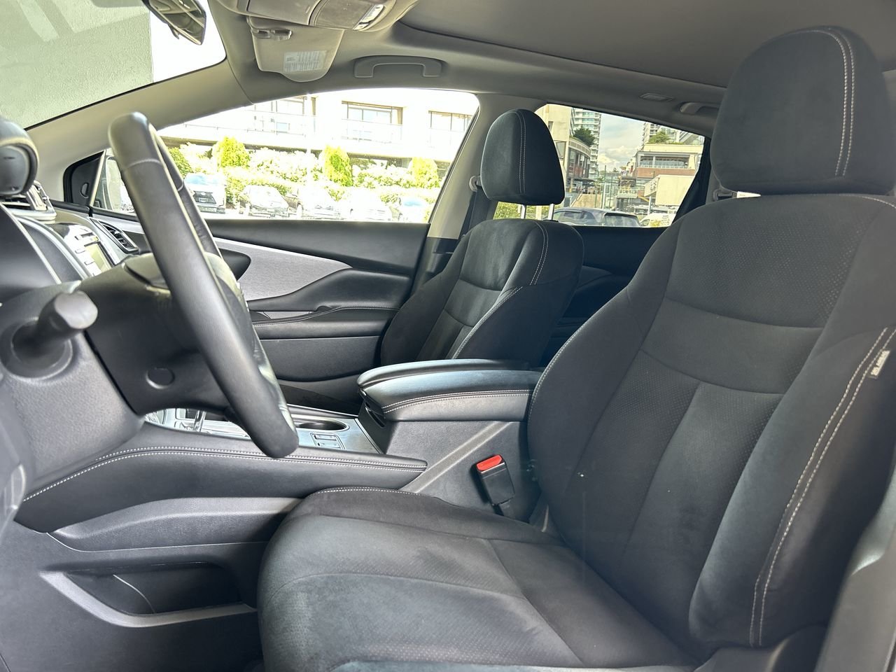 Used 2019 Magnetic Black MET Nissan SV AWD CVT image 19