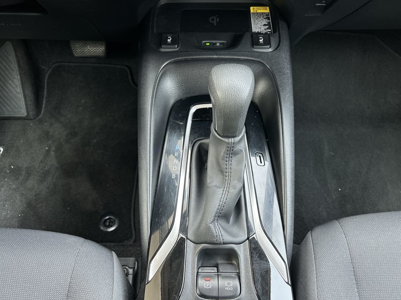 Used 2020 Super White Toyota 4-door Sedan LE CVT image 29