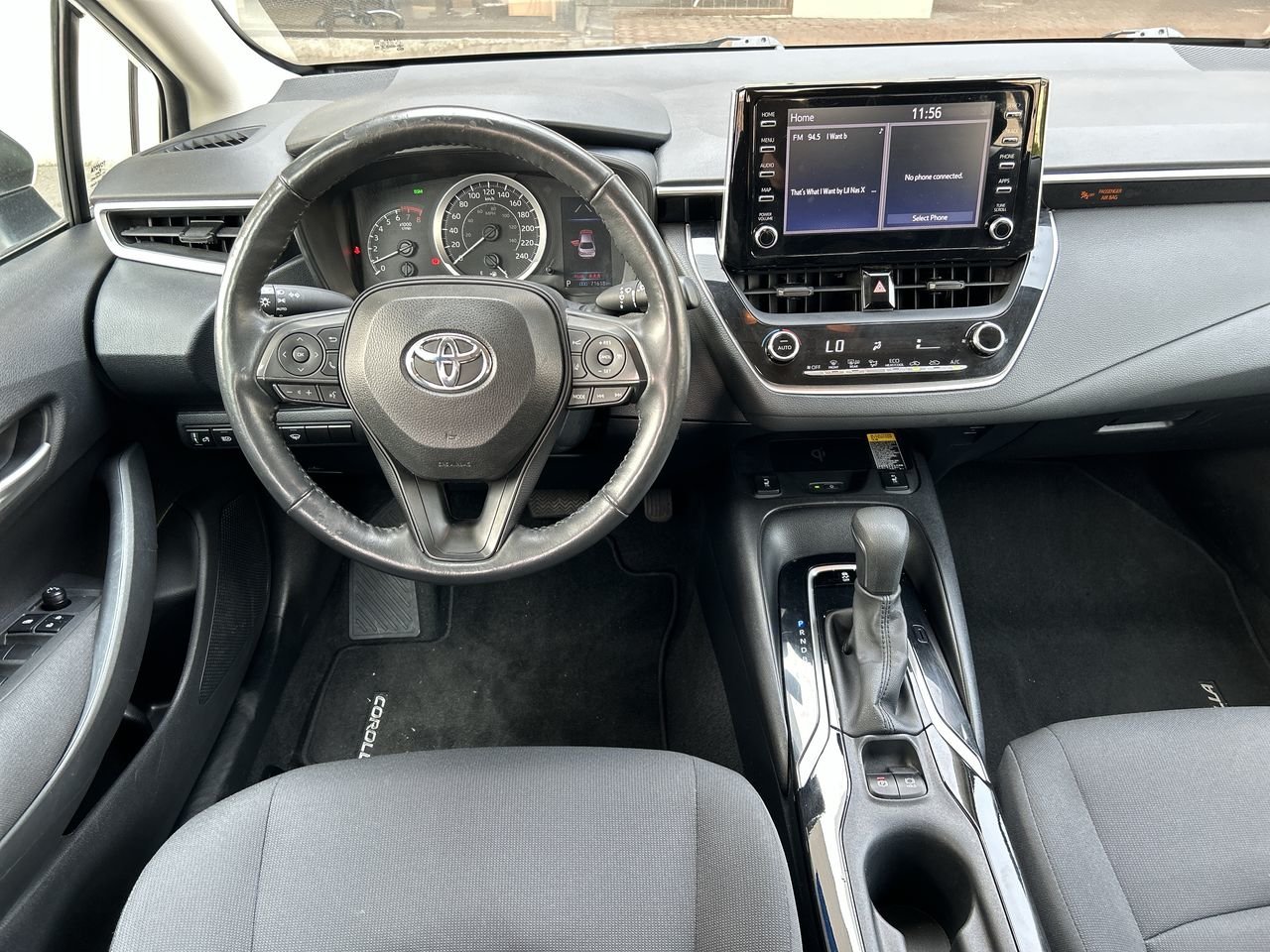 Used 2020 Super White Toyota 4-door Sedan LE CVT image 28