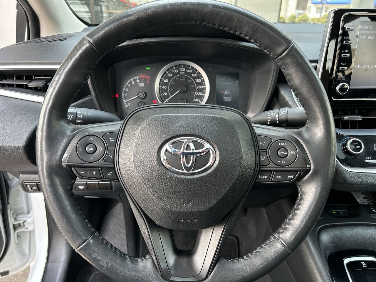 Used 2020 Super White Toyota 4-door Sedan LE CVT image 22