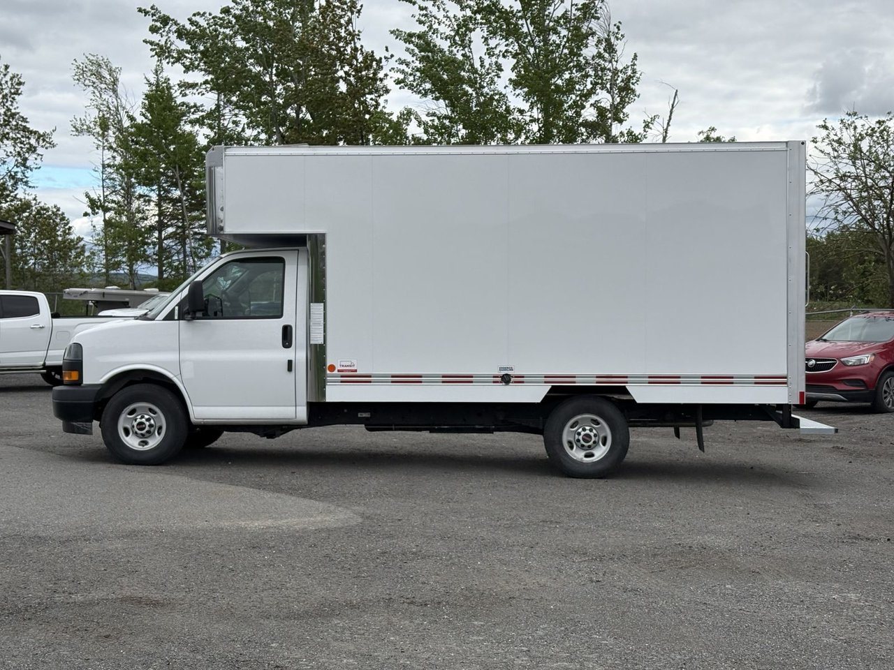 GMC Savana 2026