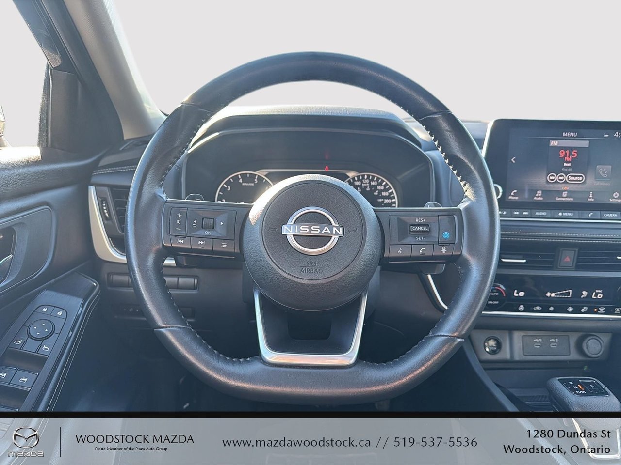 2024 Nissan Rogue SV Moonroof-10