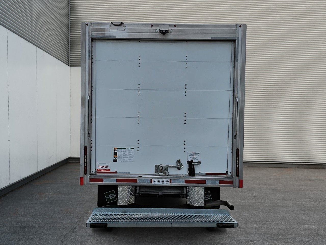 2025 Chevrolet Express Commercial Cutaway CUTAWAY // 159'' // G3500-2