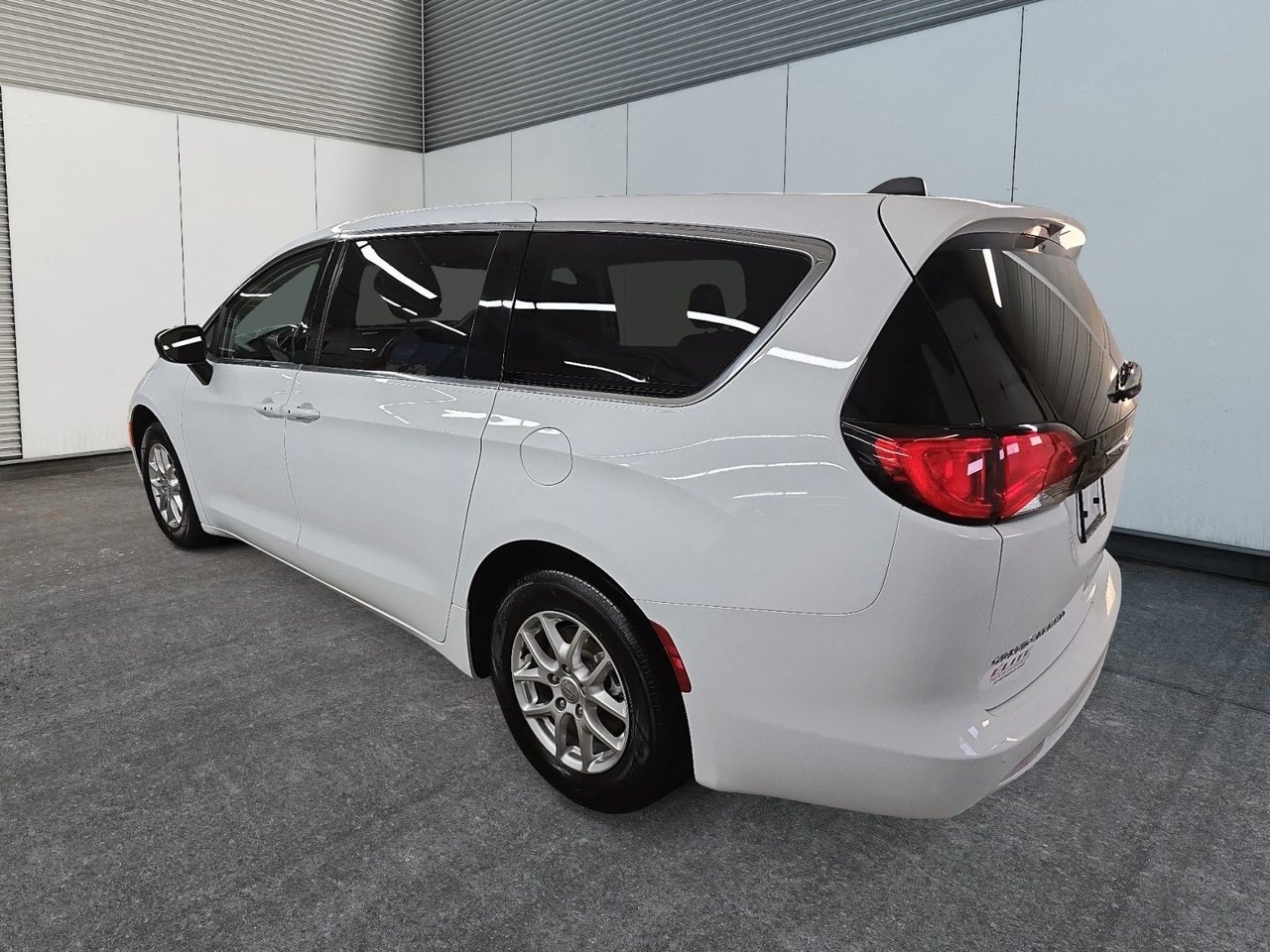 2024 Chrysler Grand Caravan SXT-3