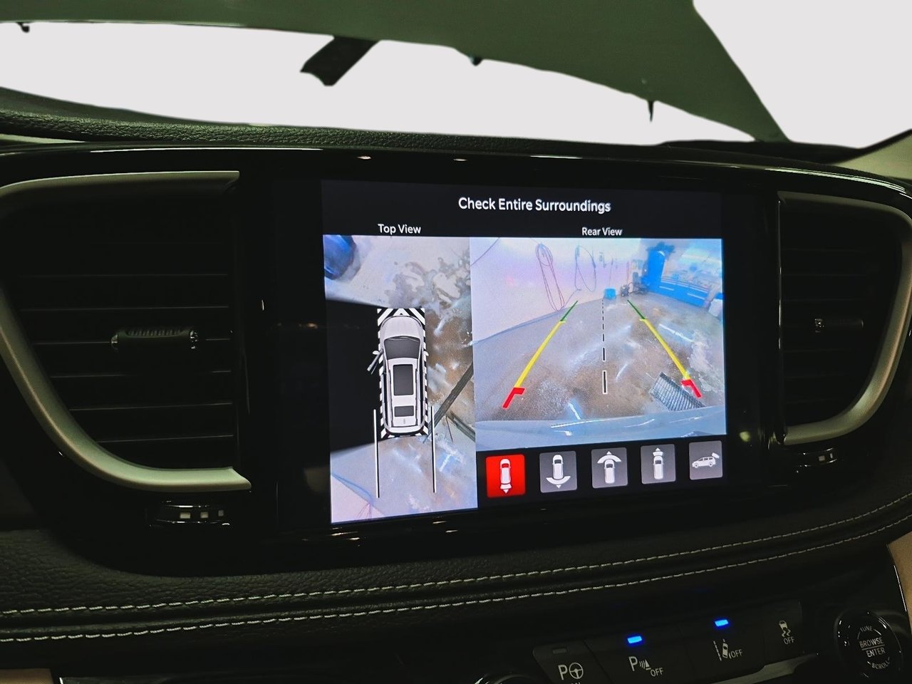 2023 Chrysler Pacifica Hybrid TOURING-L // PLAN OR 425S ENTRETIENS-15