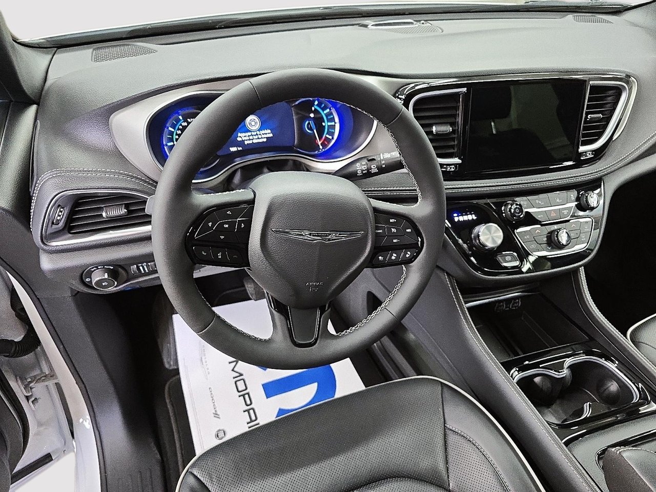 2024 Chrysler Pacifica Hybrid PREMIUM ALLURE S-25