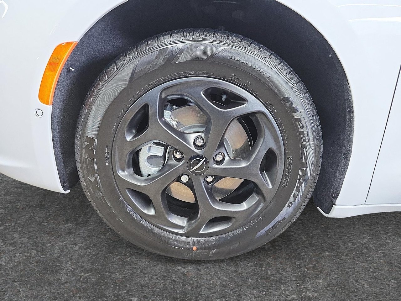 2024 Chrysler Pacifica Hybrid PREMIUM ALLURE S-12