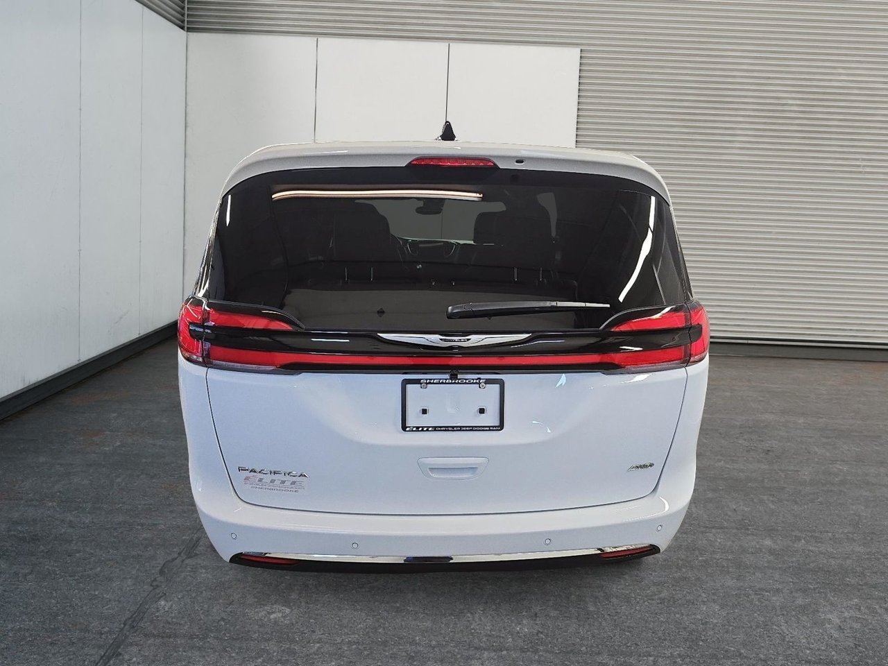 2026 Chrysler Pacifica SELECT AWD-2
