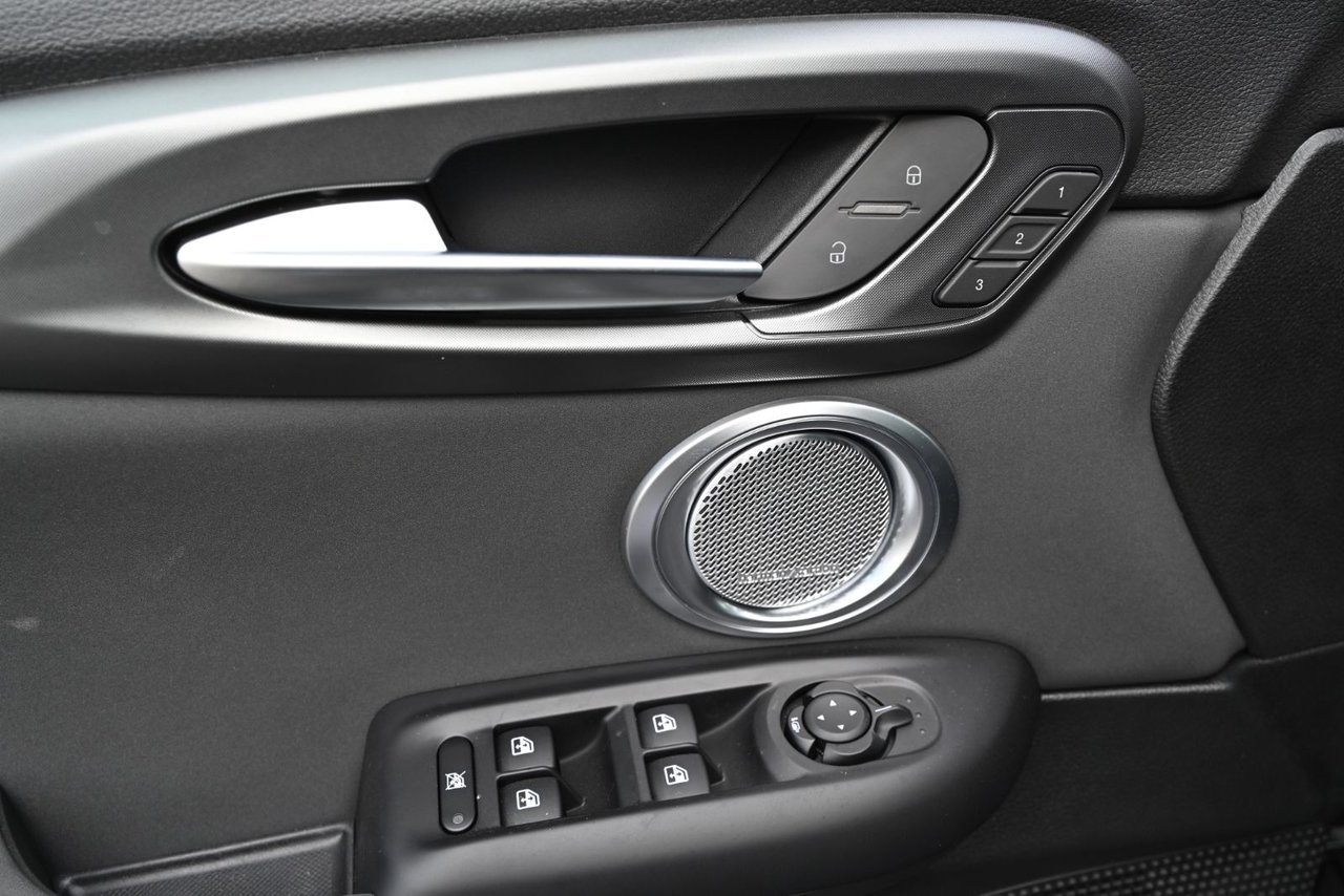 2024 Dodge Hornet PHEV R/T PLUS-11