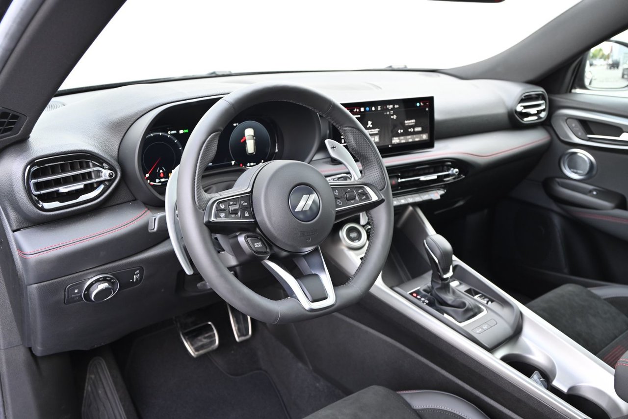 2024 Dodge Hornet PHEV R/T PLUS-8