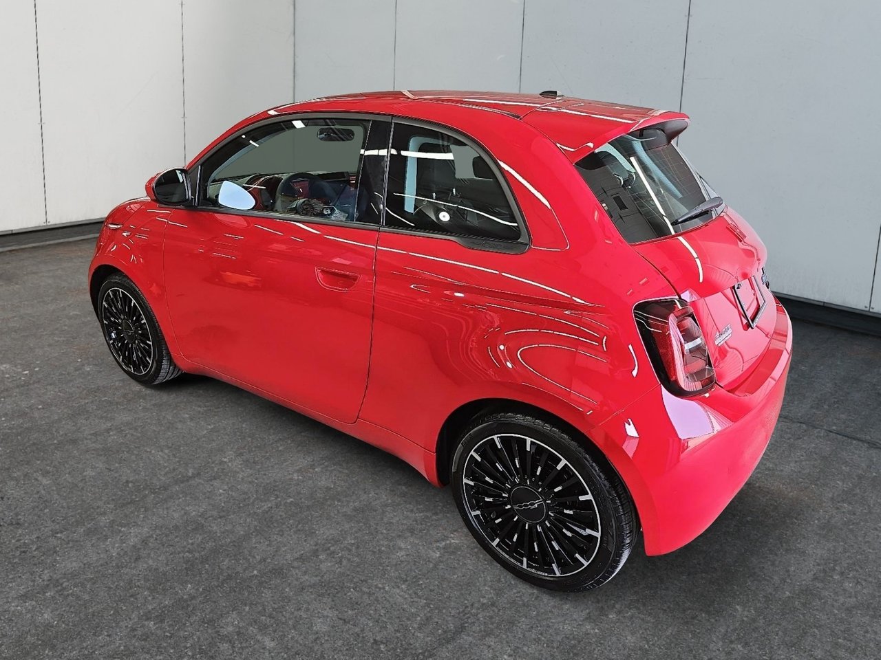 2024 Fiat 500e (RED) EDITION // 100% ELECTRIQUE-3