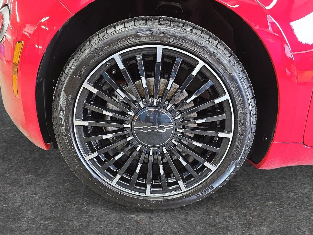 2024 Fiat 500e (RED) EDITION // 100% ELECTRIQUE-6