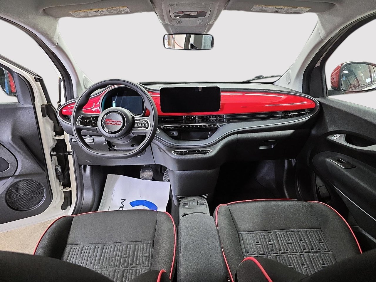 Fiat 500e (RED) EDITION // 100% ELECTRIQUE 2025-9